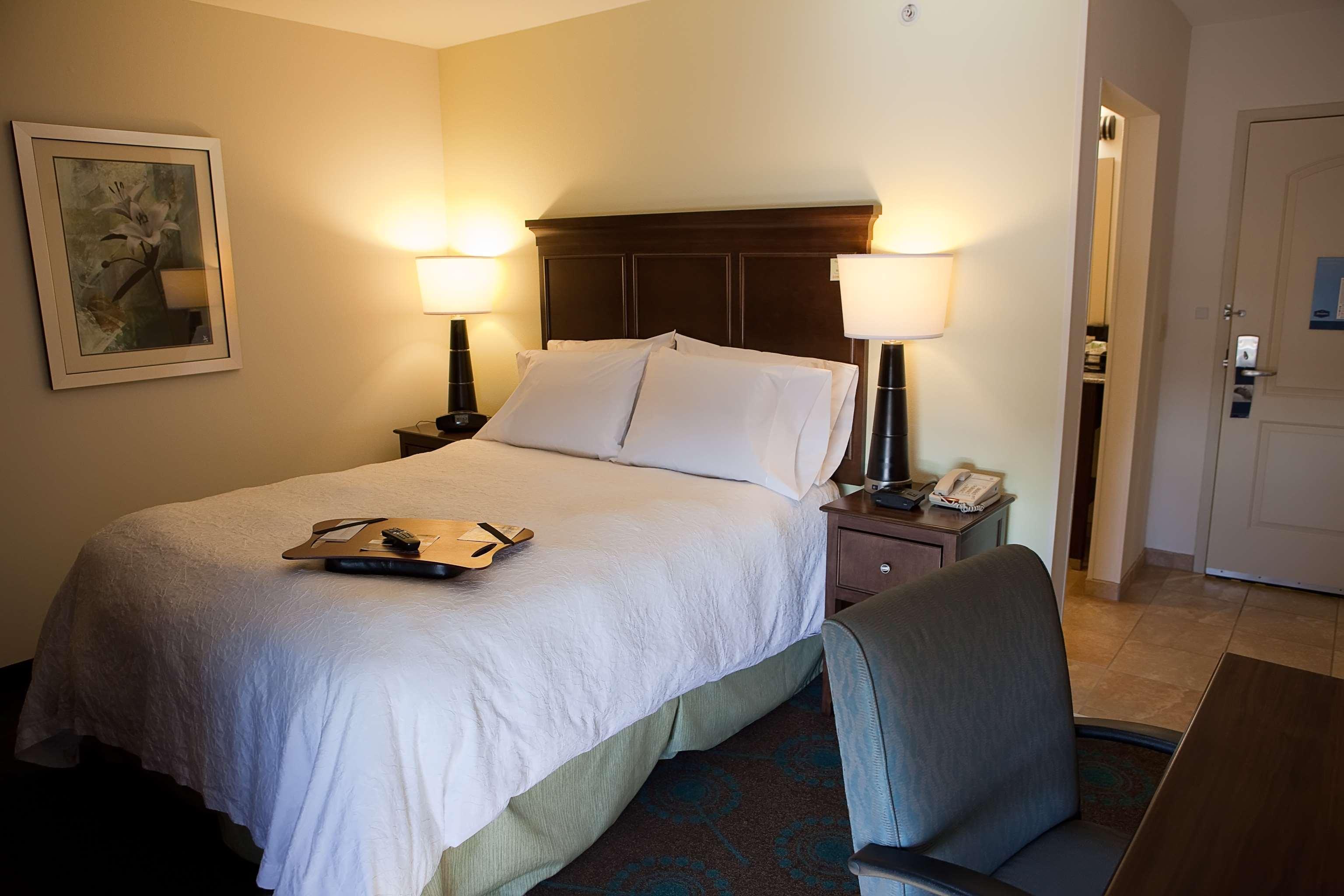 Hampton Inn Colby Buitenkant foto