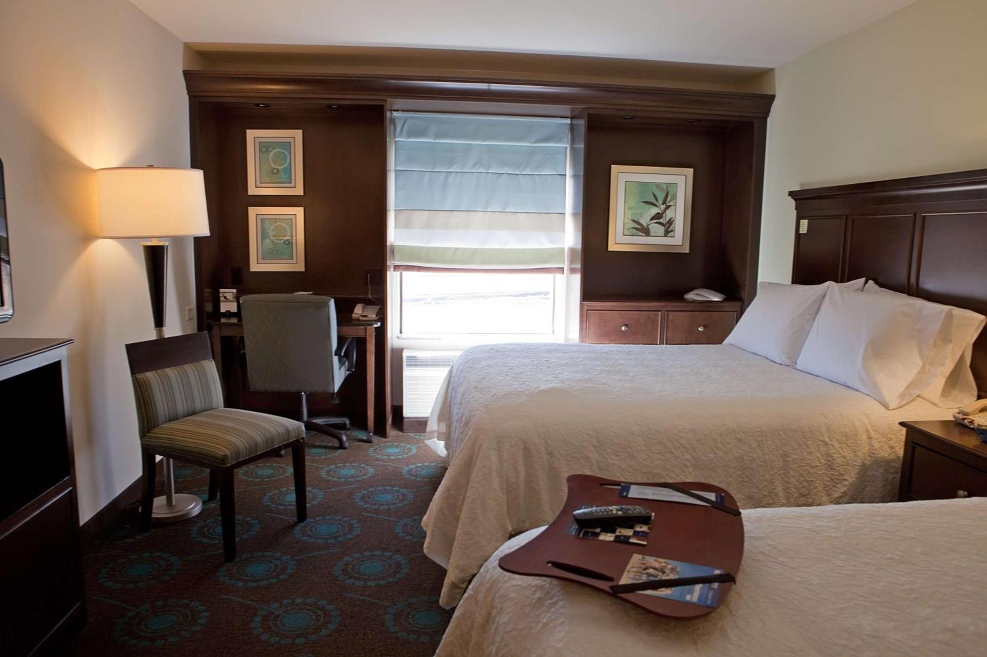 Hampton Inn Colby Buitenkant foto